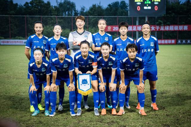 克内克特35分布朗尼4分2篮板 湖人险胜太阳