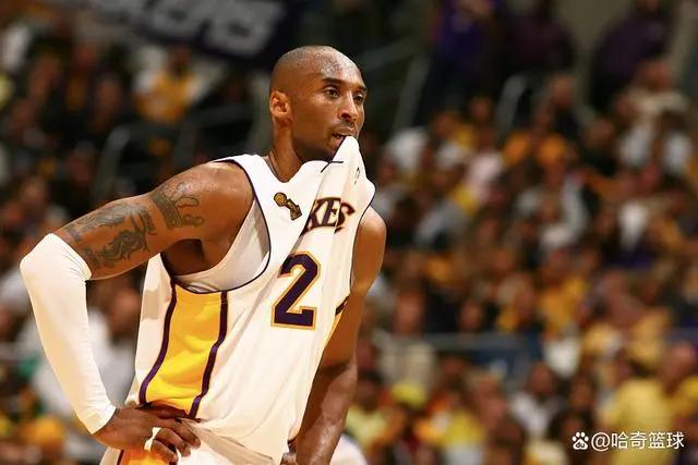 官方：尤文图斯宣布与达尼洛提前解约